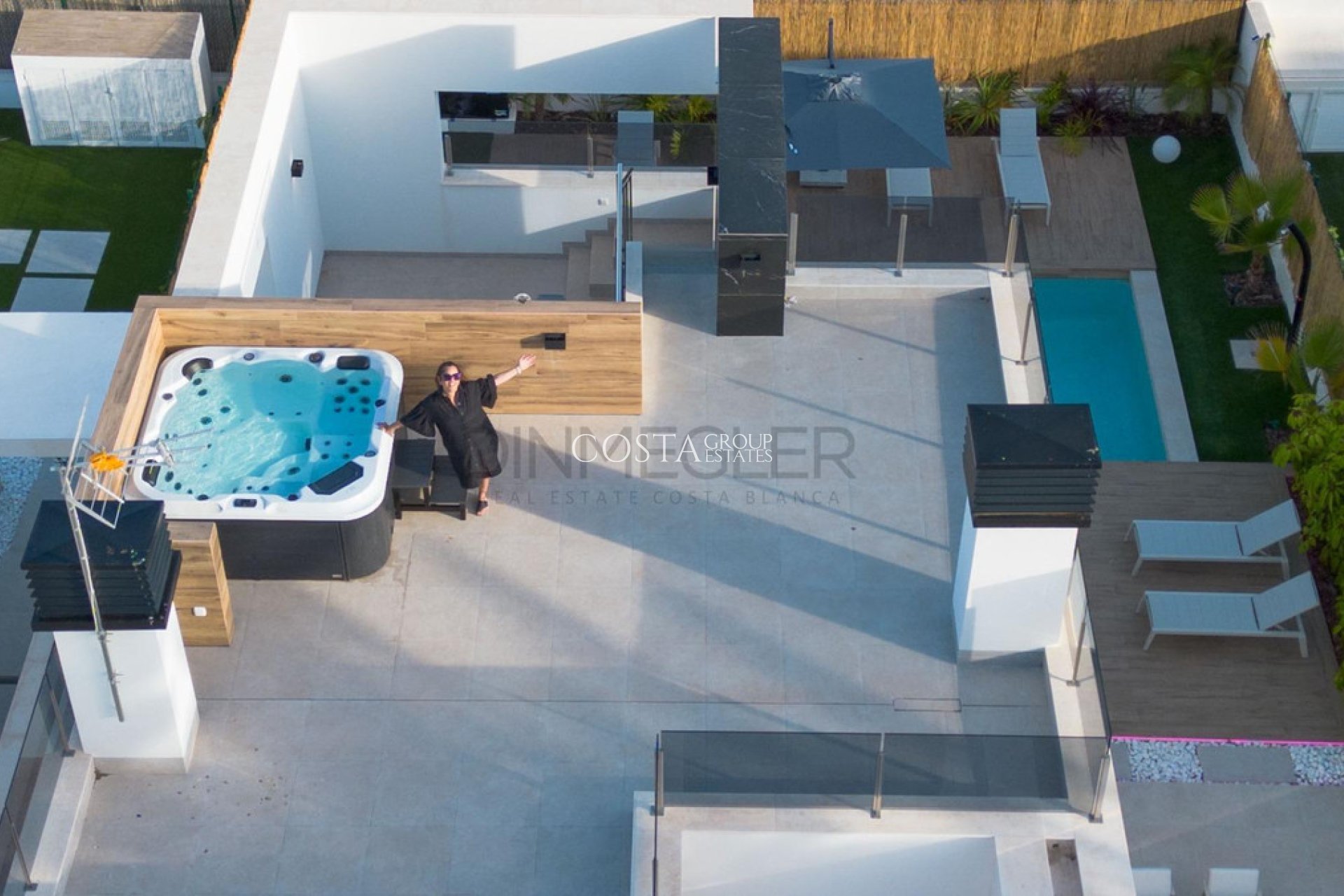 Revente - Villa -
Torrevieja - Torrevieja Centro