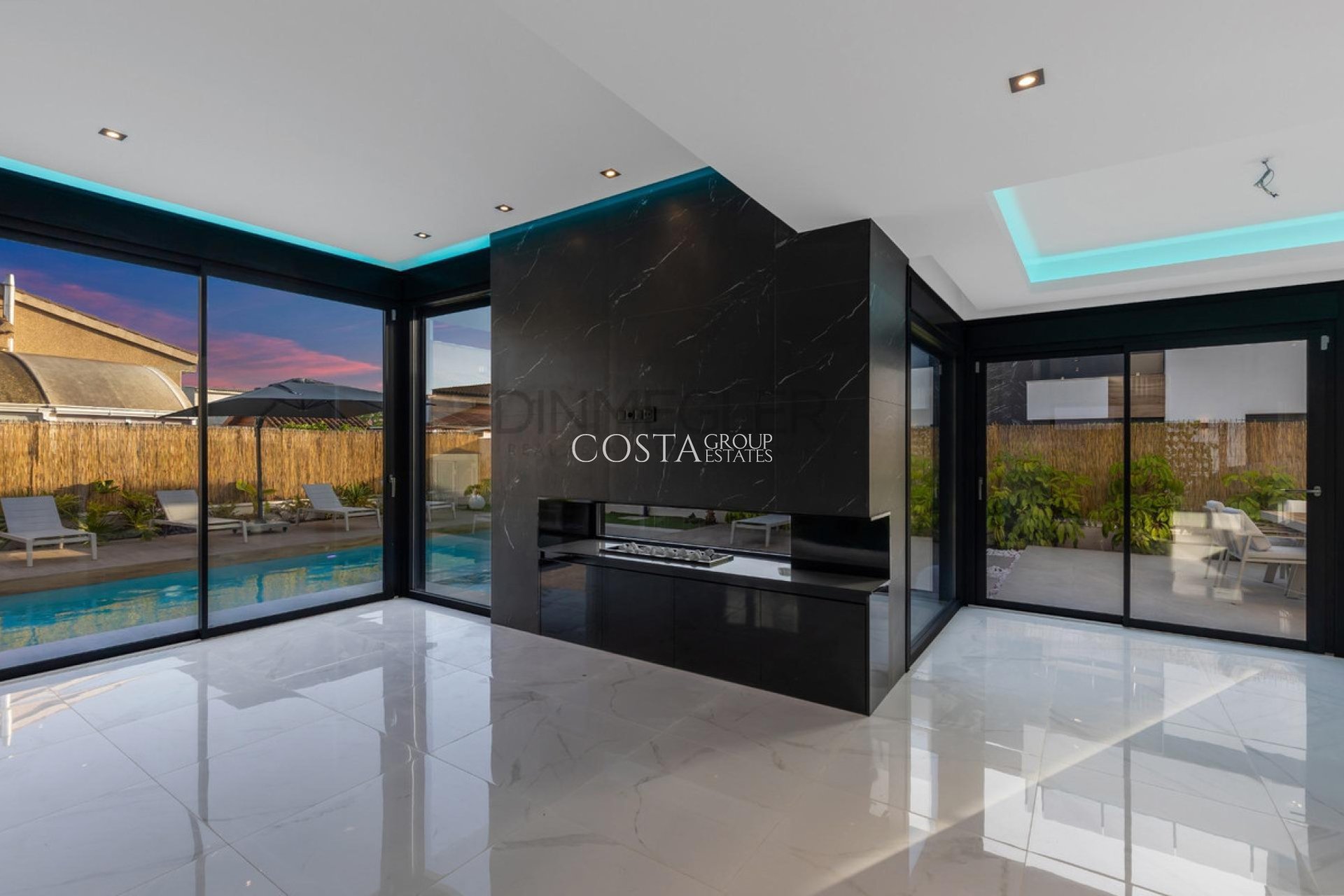 Revente - Villa -
Torrevieja - Torrevieja Centro