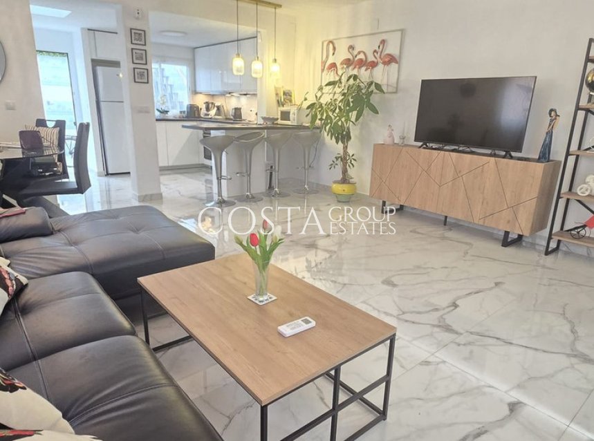 Revente - Villa -
Torrevieja - Torrevieja Centro