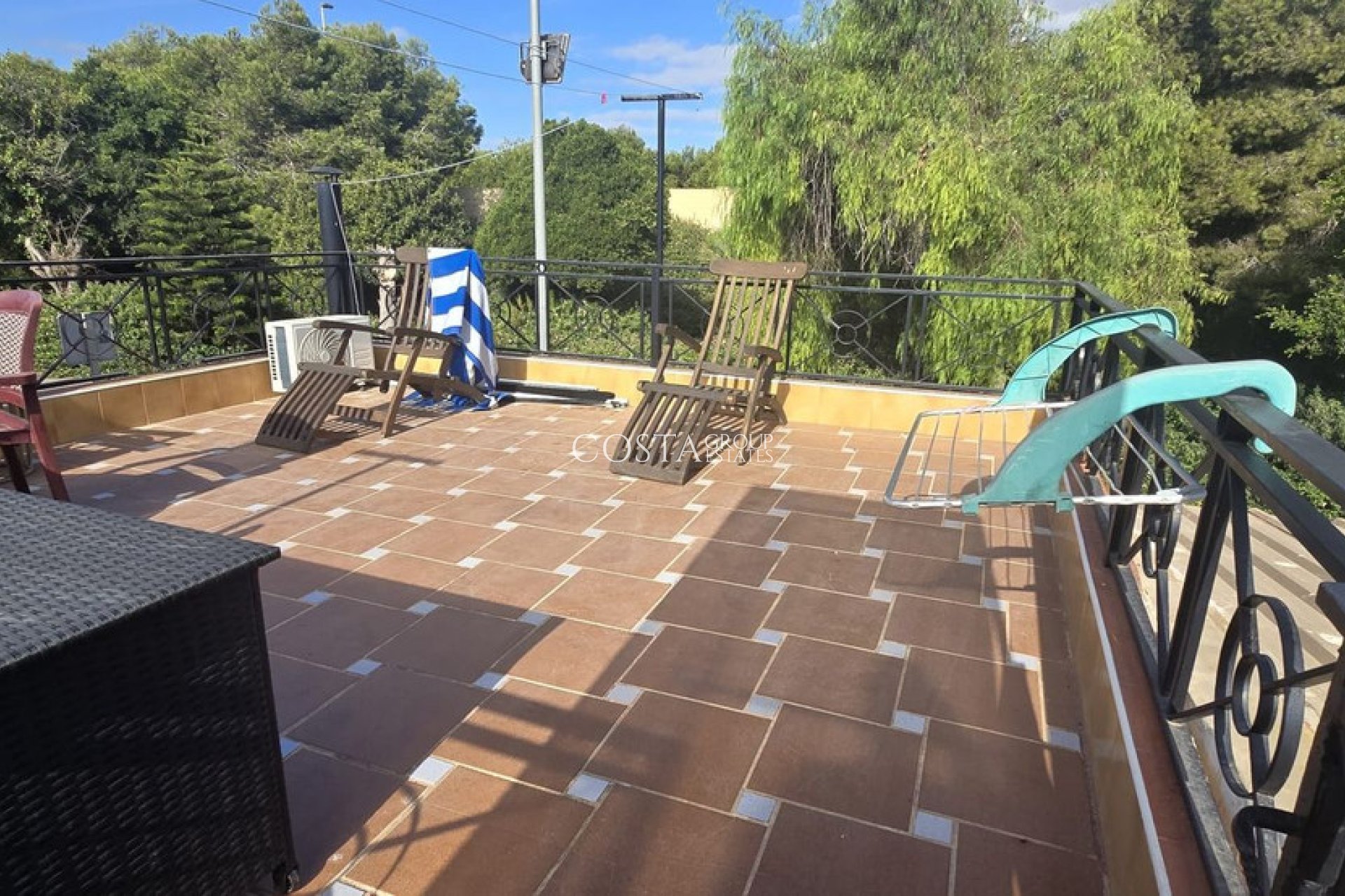 Revente - Villa -
Torrevieja - Torrevieja Centro