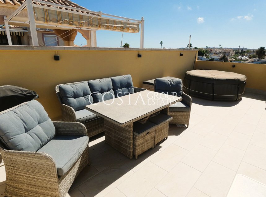 Revente - Villa -
Torrevieja - Torrevieja Centro