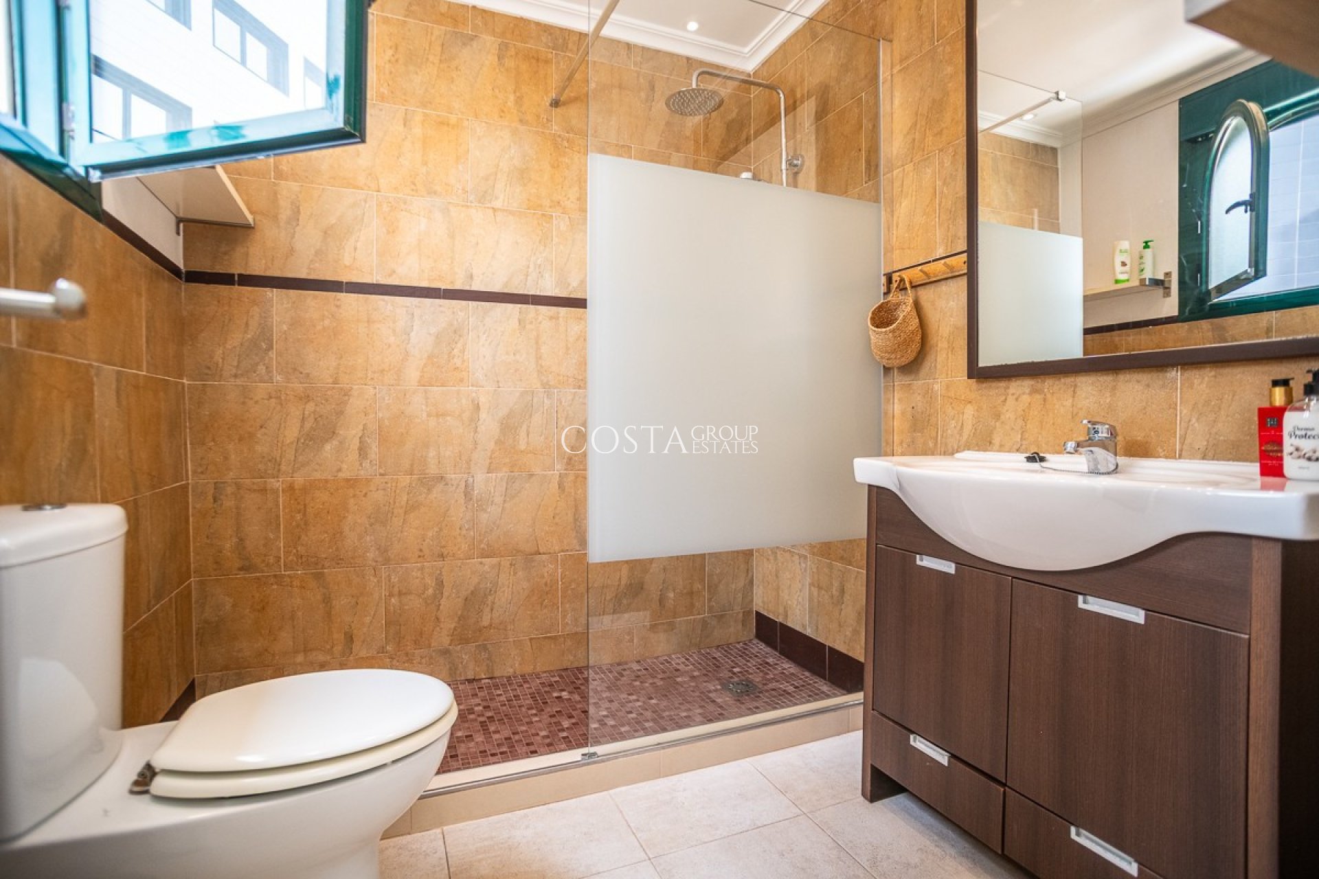 Revente - Villa -
Torrevieja - Torrevieja Centro