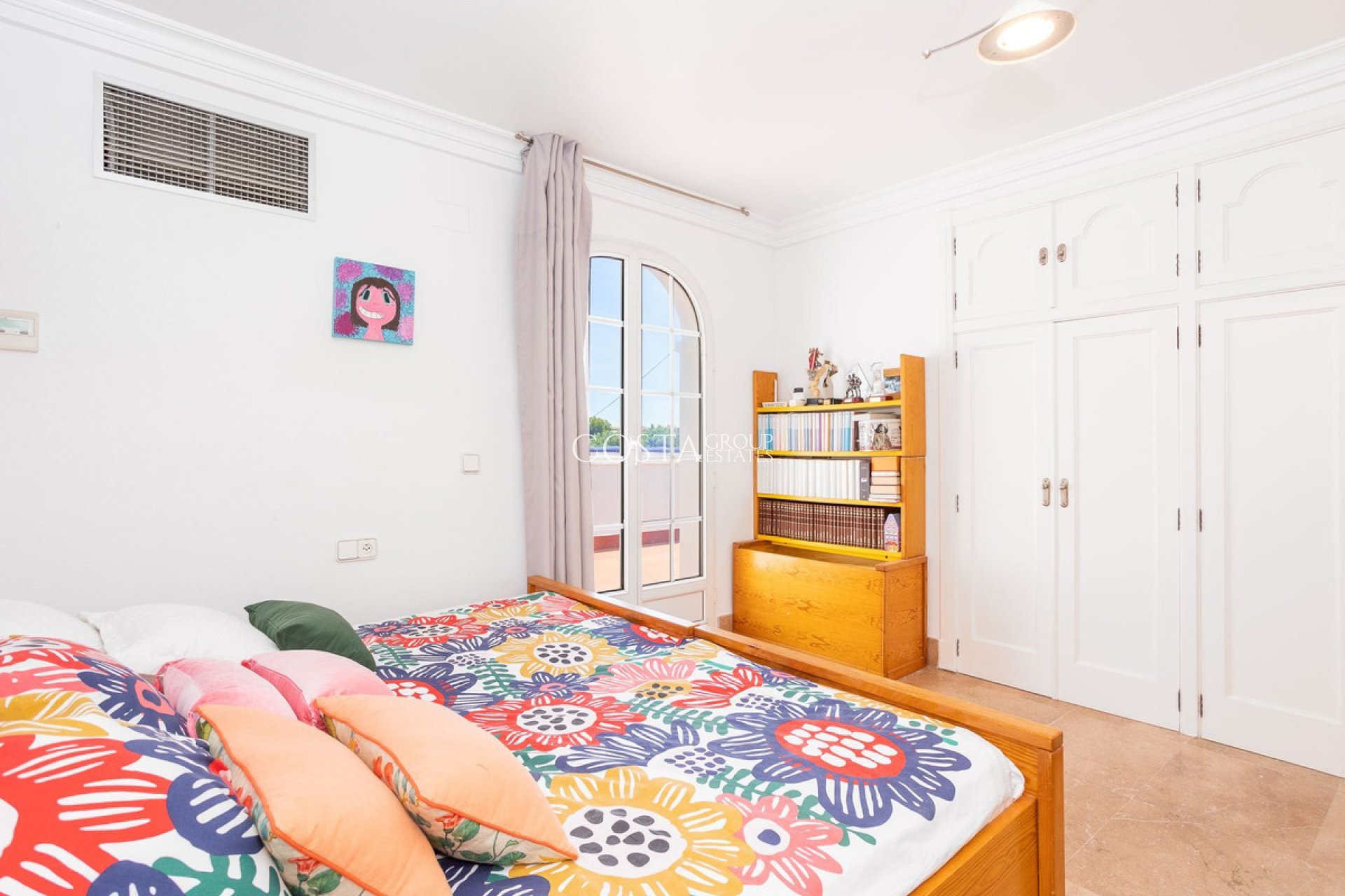 Revente - Villa -
Torrevieja - Torrevieja Centro