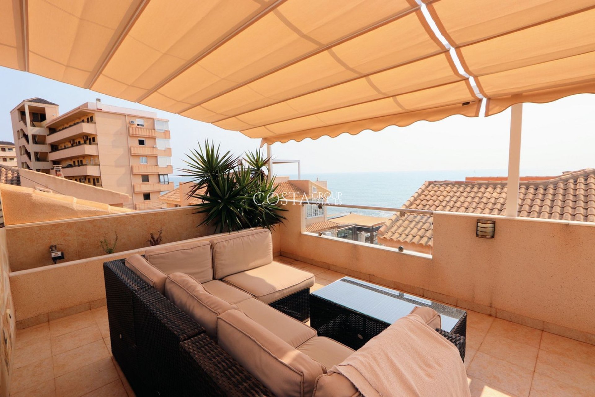 Revente - Villa -
Torrevieja - Torrevieja Centro