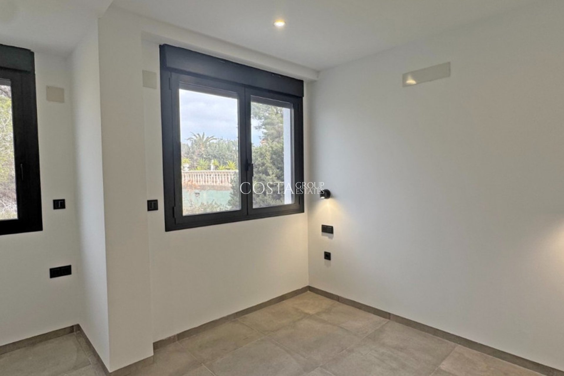 Revente - Villa -
Torrevieja