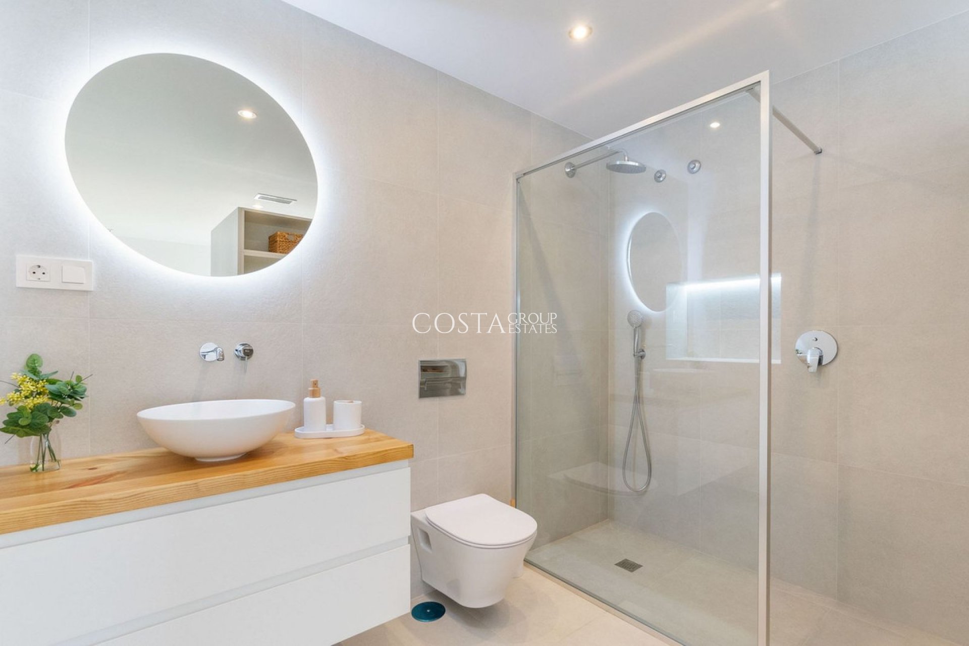 Revente - Villa -
Torrevieja