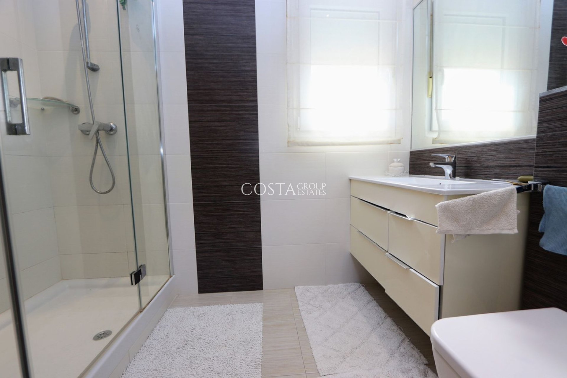 Revente - Villa -
Torrevieja