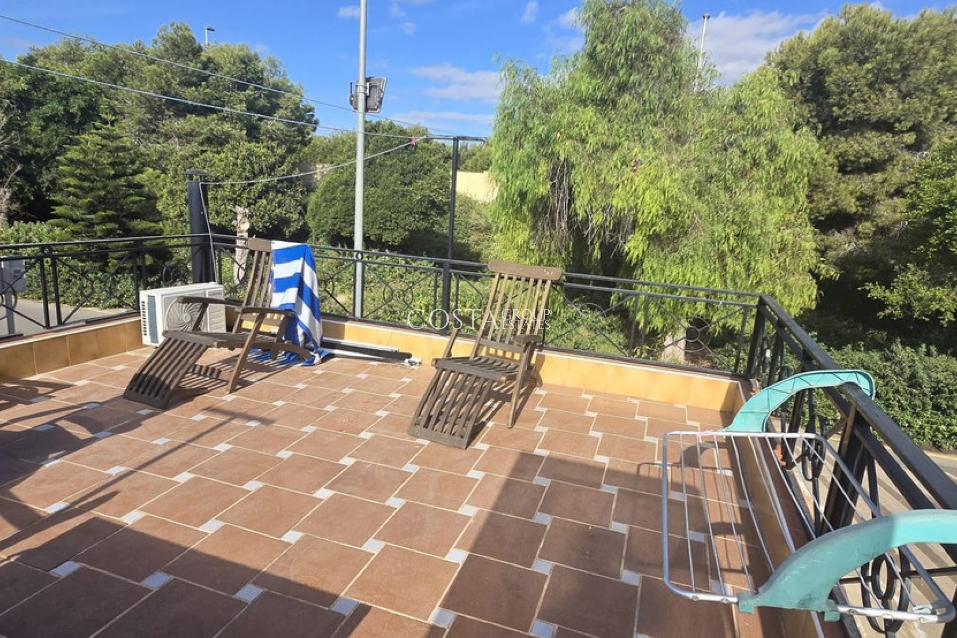 Revente - Villa -
Torrevieja