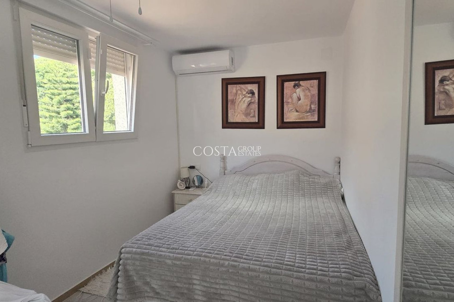 Revente - Villa -
Torrevieja