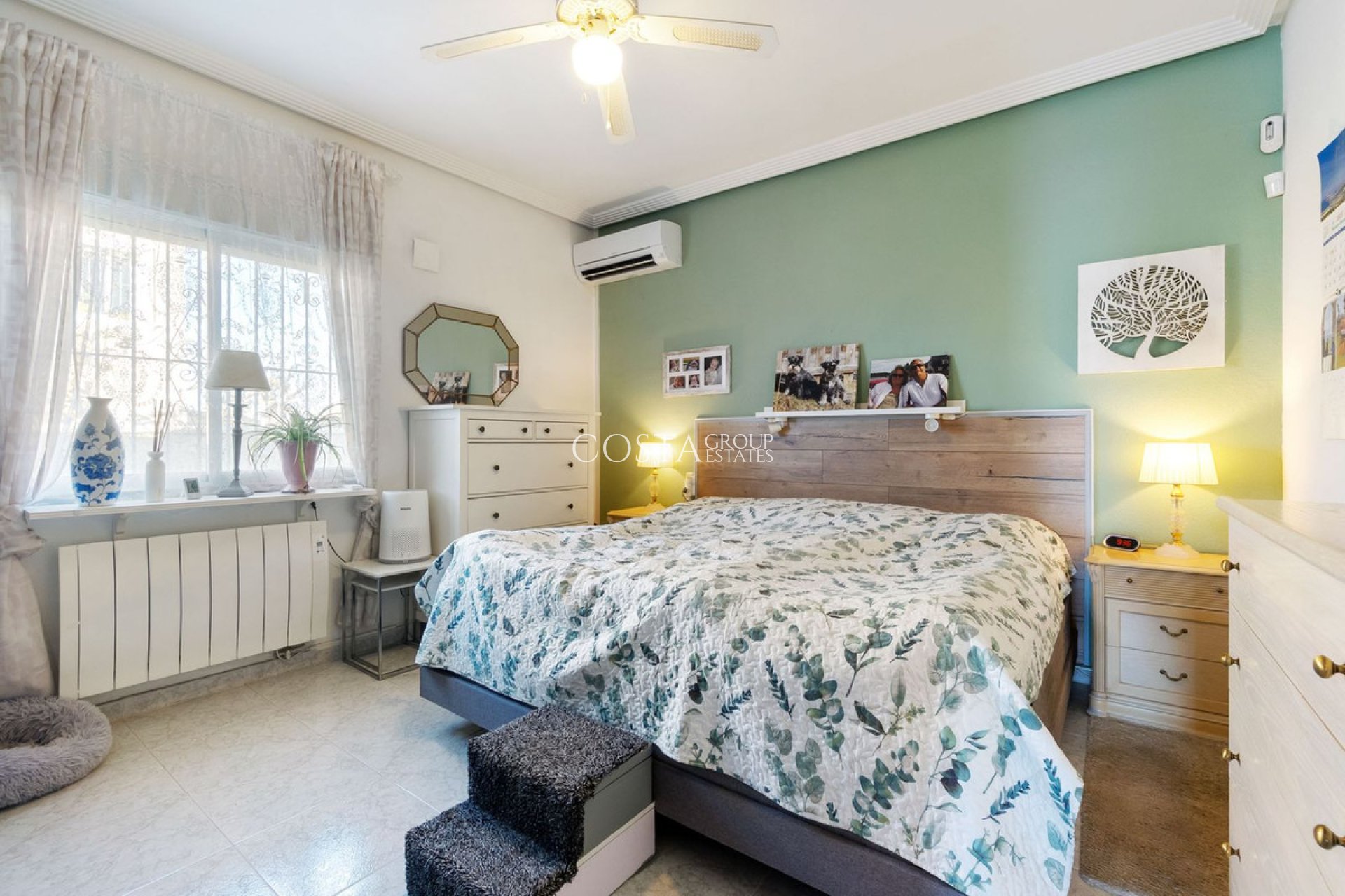 Revente - Villa -
Torrevieja