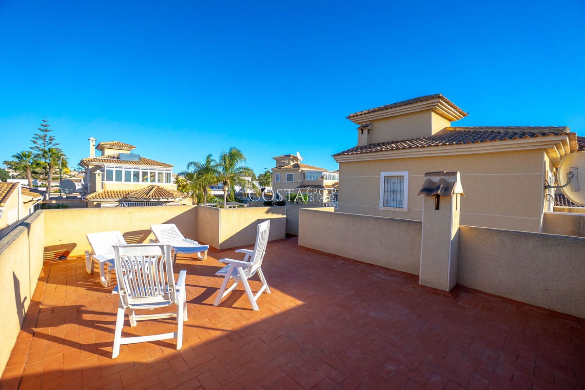 Revente - Villa -
Torrevieja