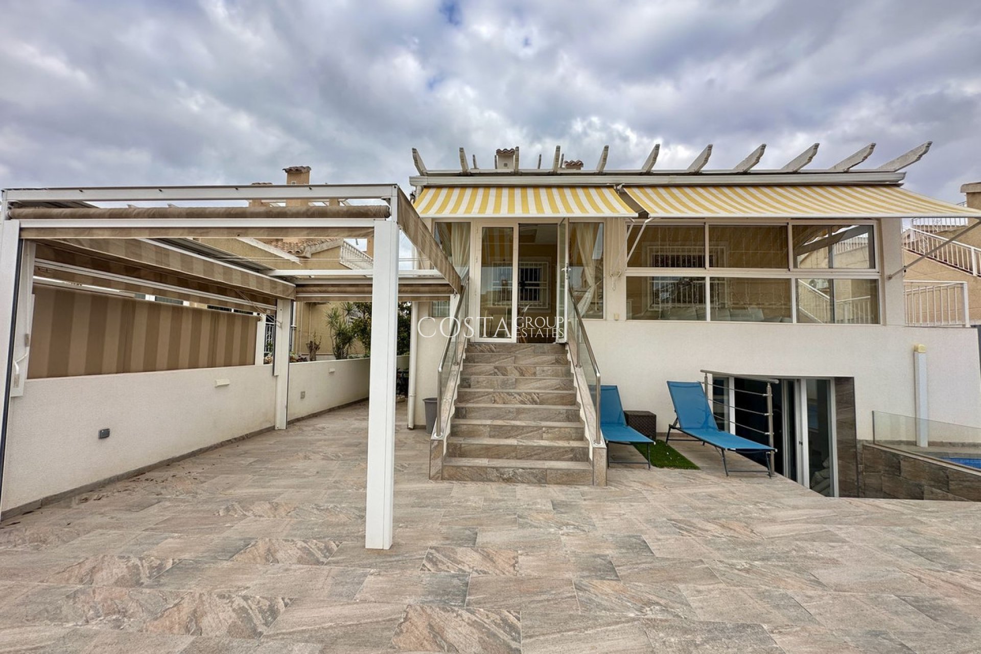 Revente - Villa -
Torrevieja