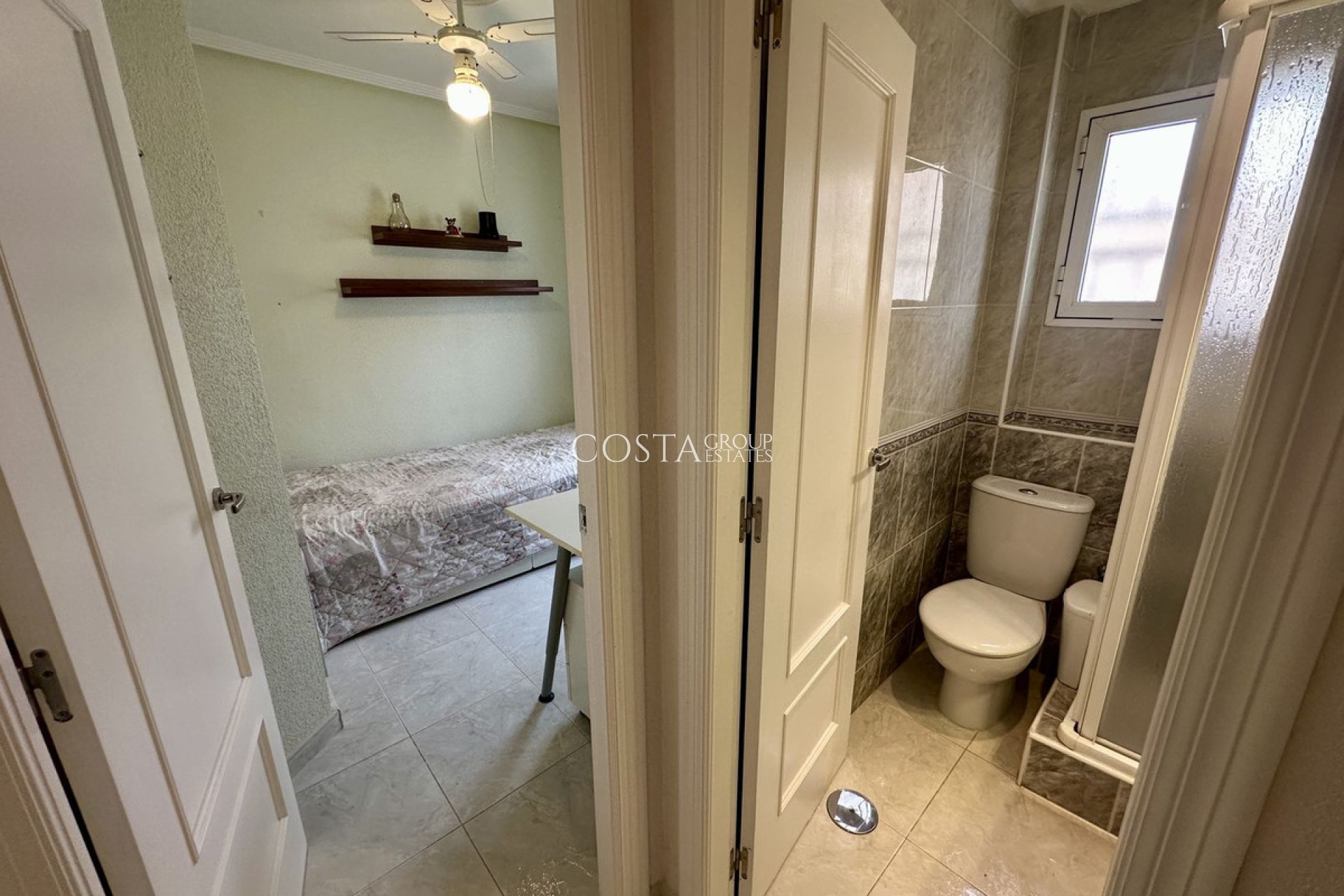 Revente - Villa -
Torrevieja