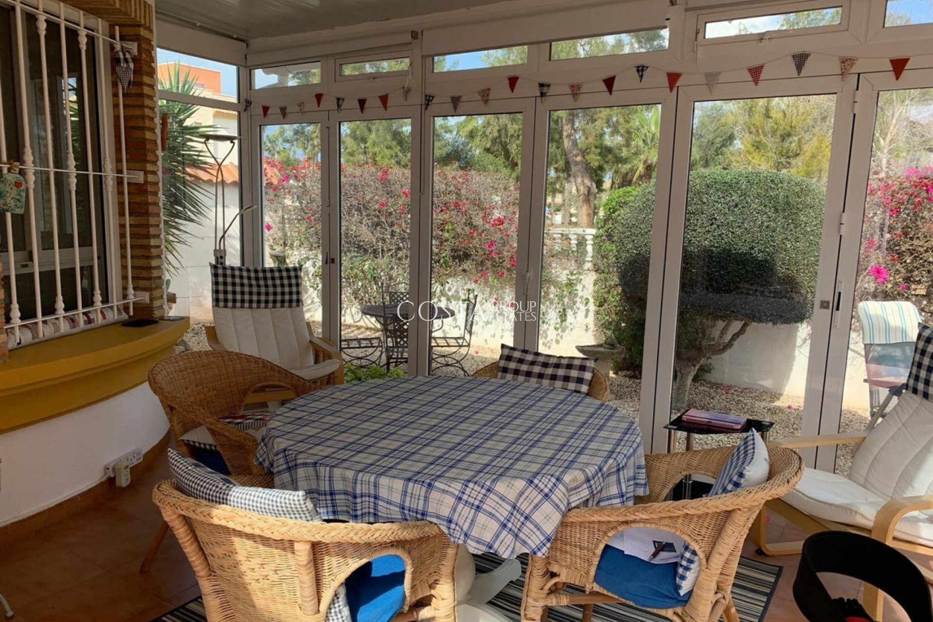 Revente - Villa -
Urbanización El Raso