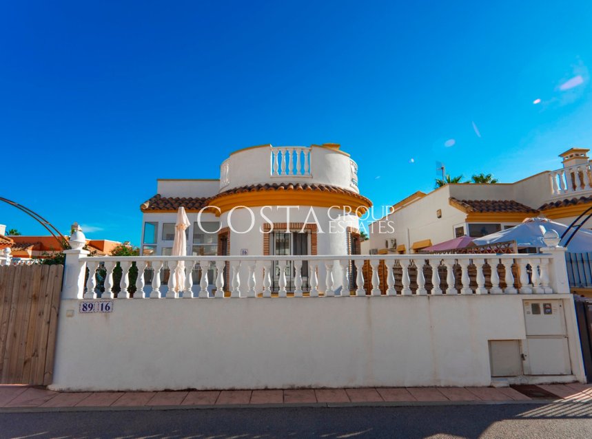 Revente - Villa -
Urbanización El Raso