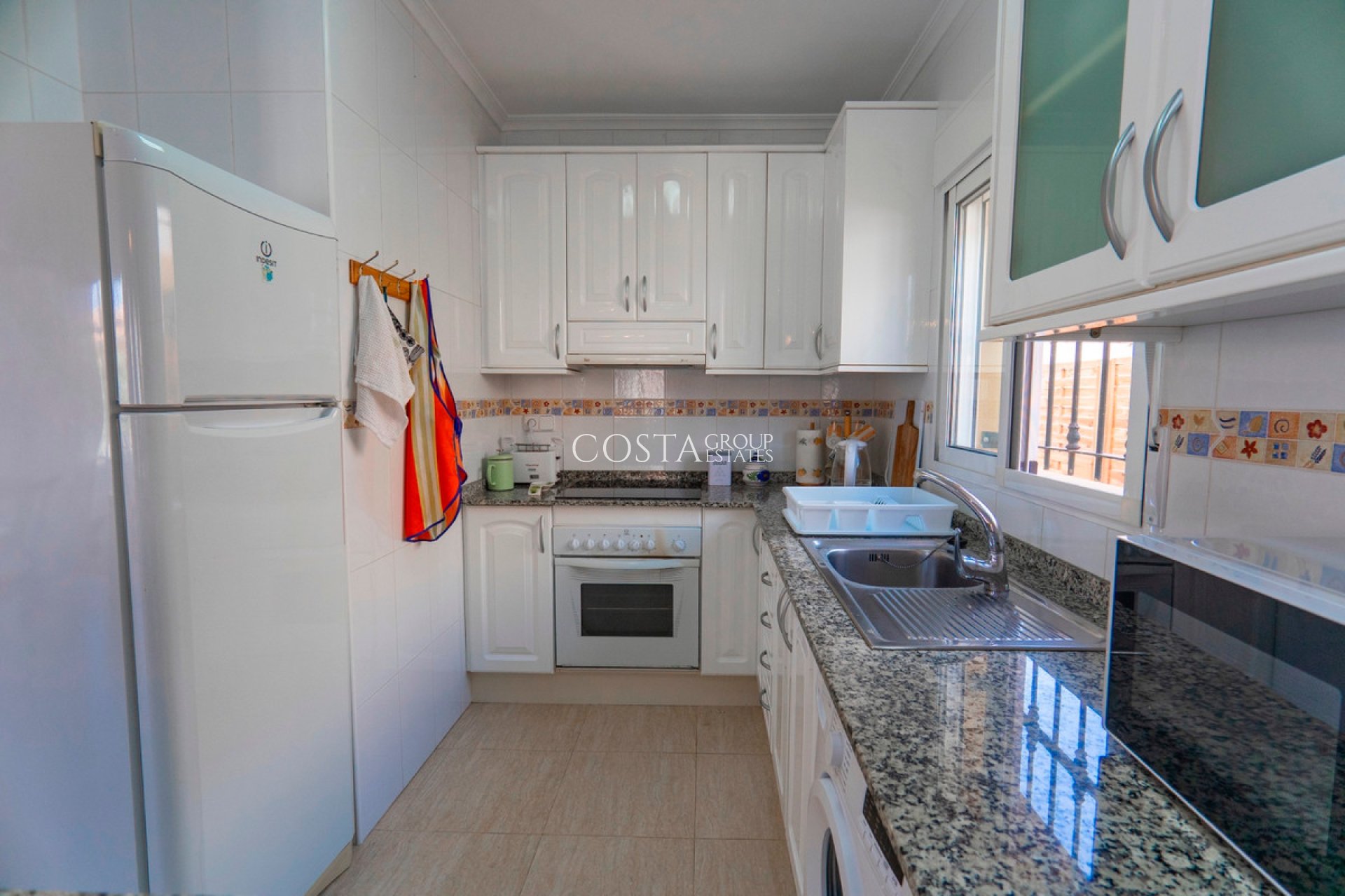 Revente - Villa -
Urbanización El Raso