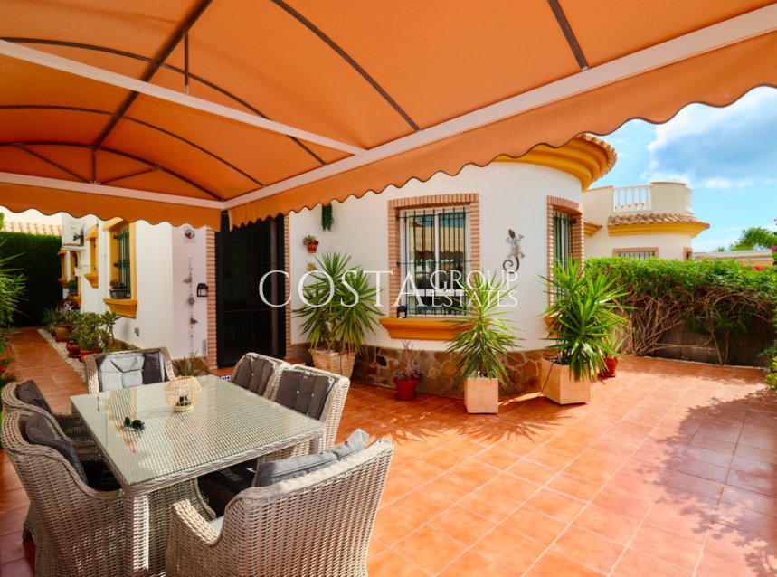 Revente - Villa -
Urbanización El Raso