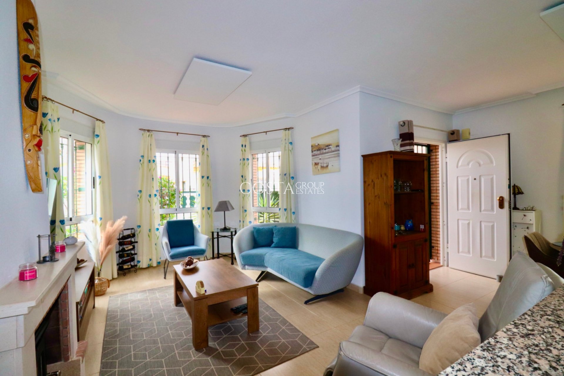 Revente - Villa -
Urbanización El Raso