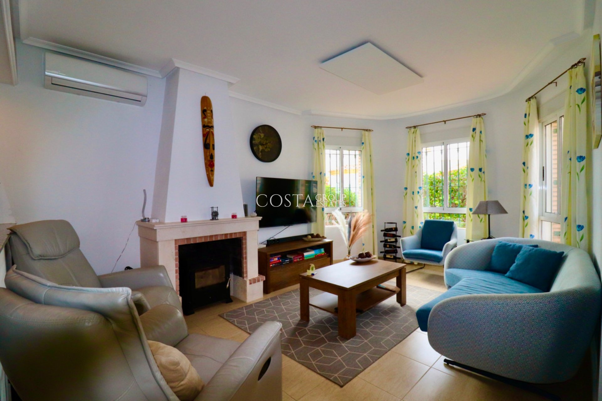 Revente - Villa -
Urbanización El Raso