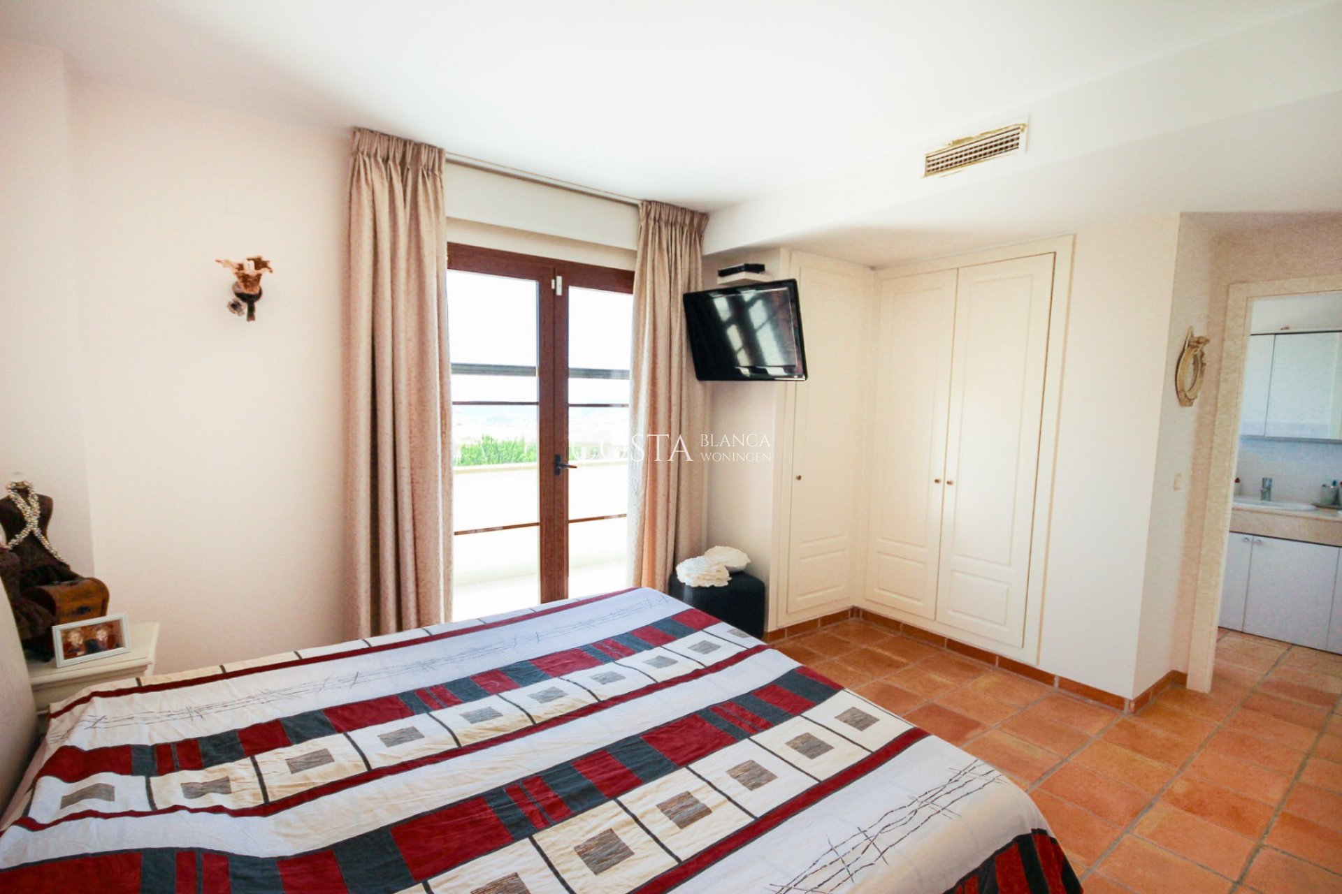 Revente - Villa -
Villajoyosa