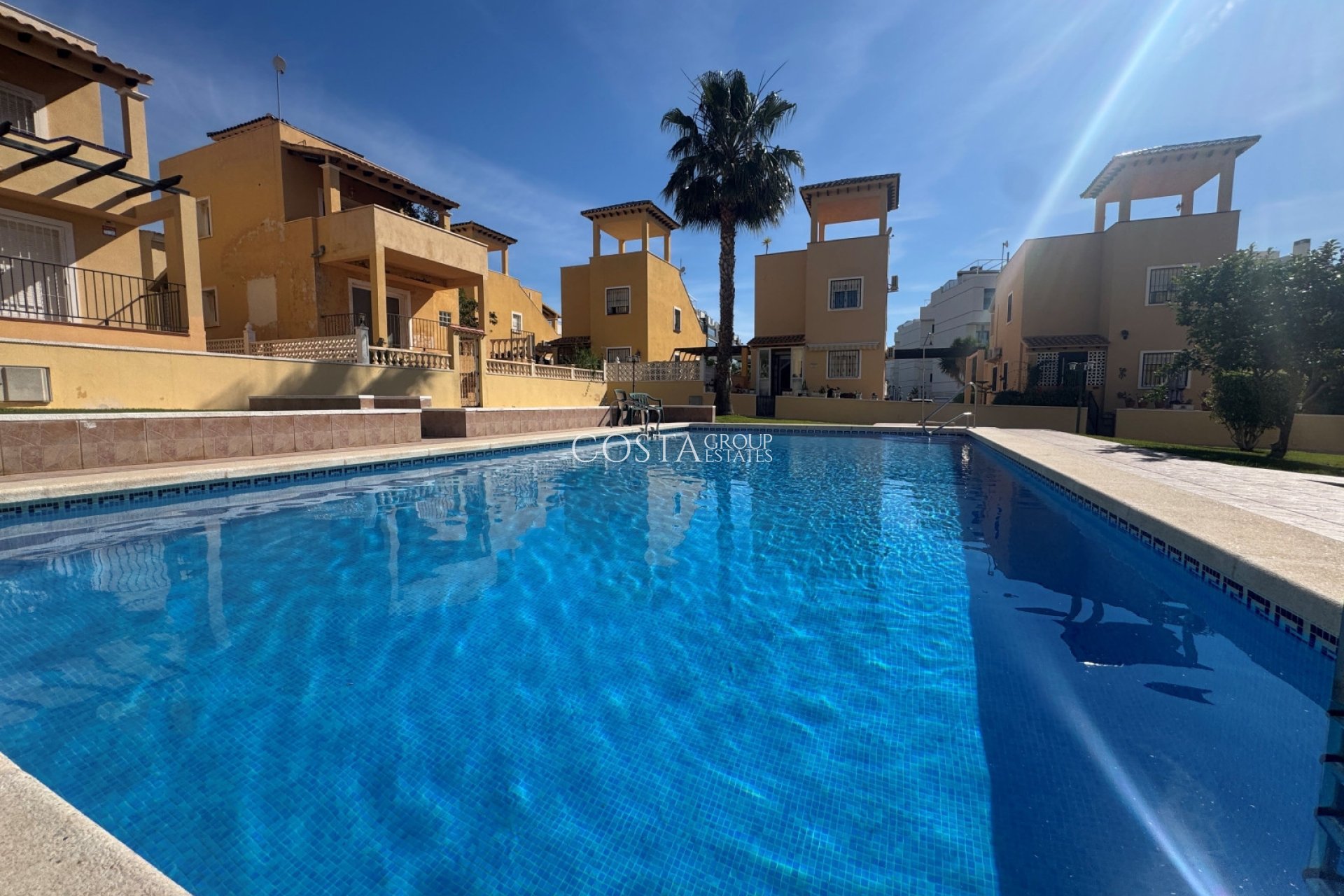 Revente - Villa -
Villamartín - Lomas del Golf