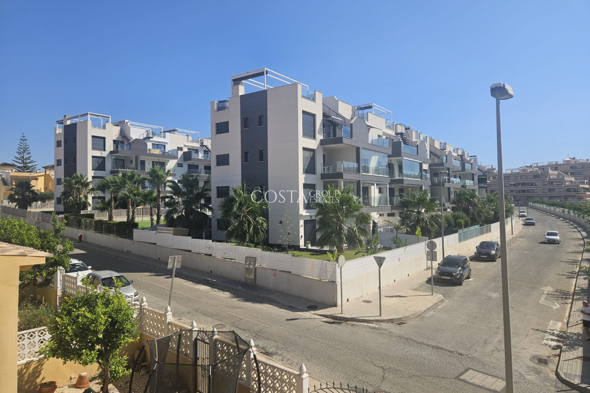 Revente - Villa -
Villamartín - Lomas del Golf