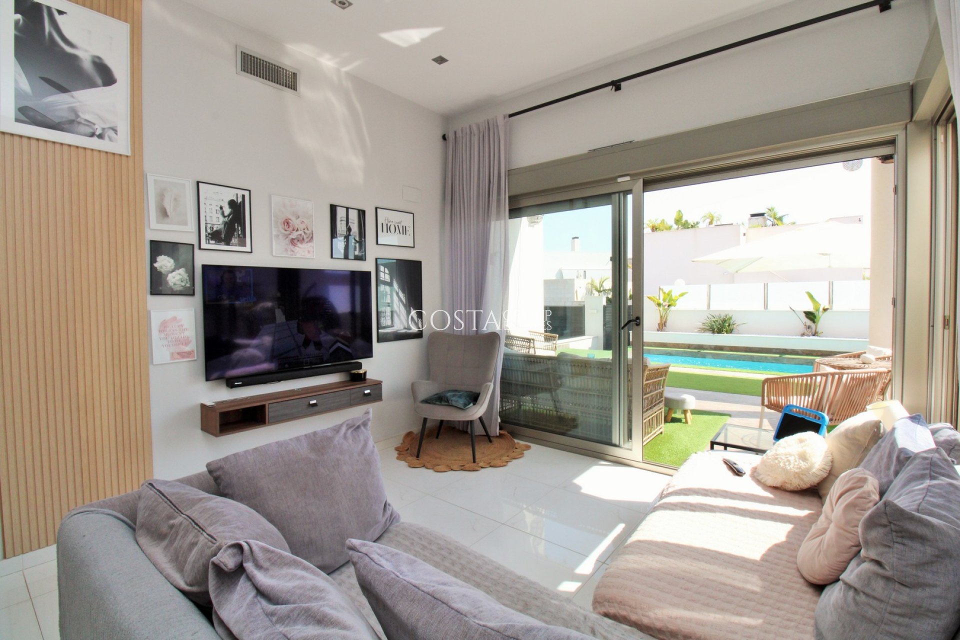 Revente - Villa -
Villamartín