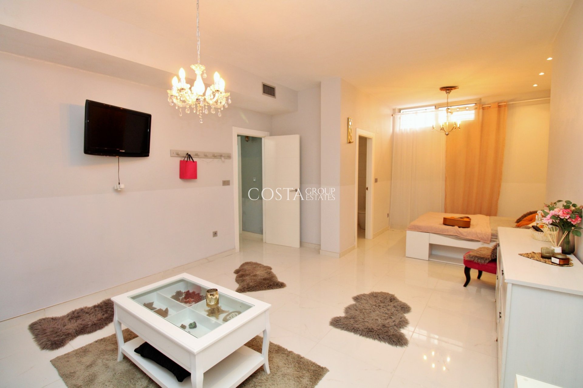 Revente - Villa -
Villamartín