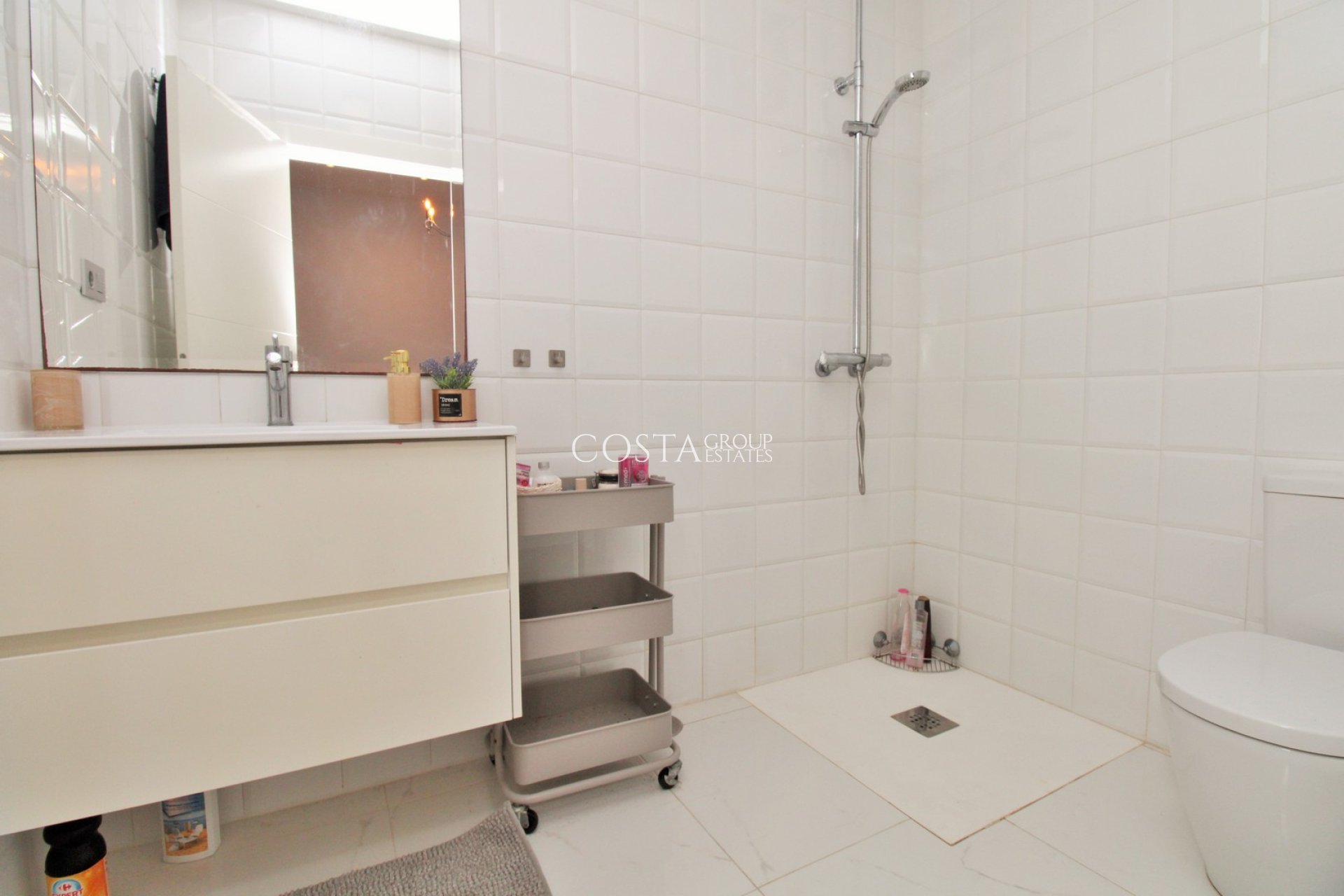 Revente - Villa -
Villamartín