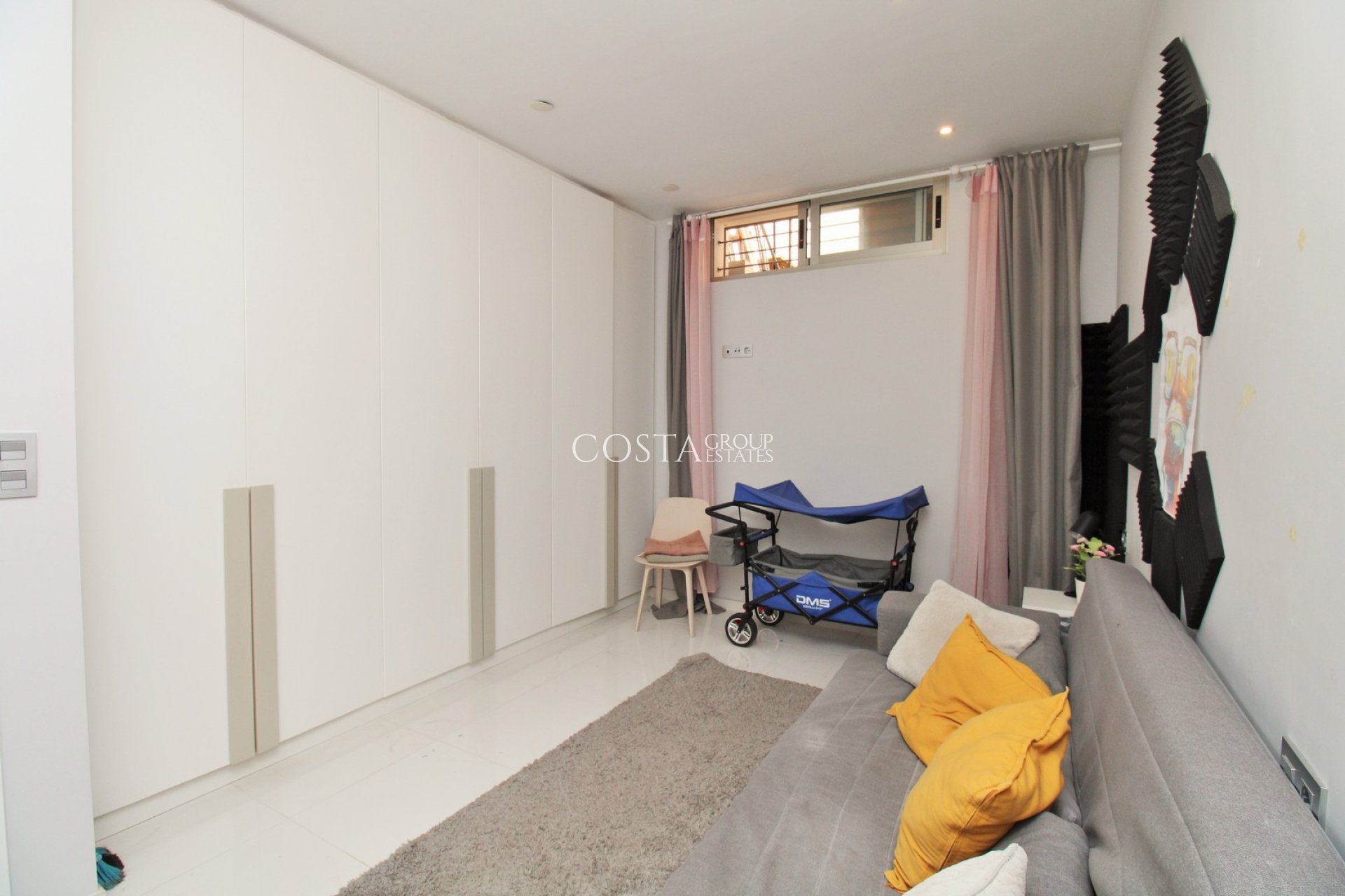 Revente - Villa -
Villamartín