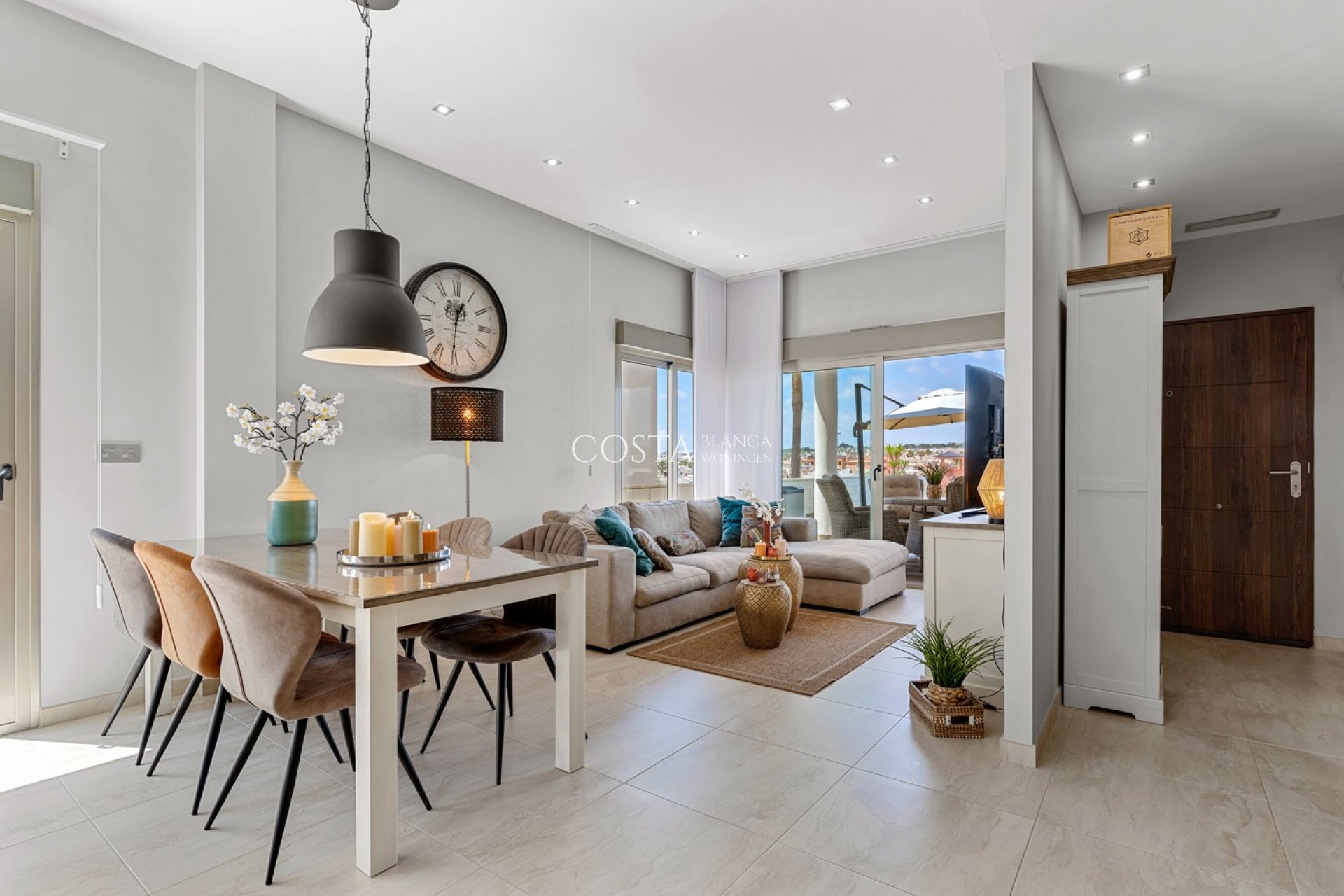 Revente - Villa -
Villamartín