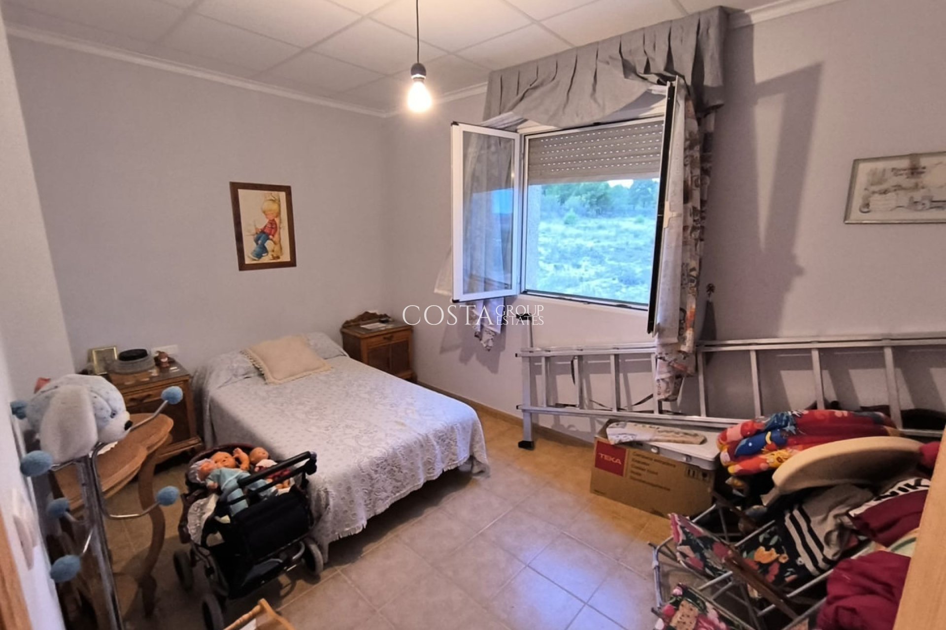 Revente - Villa -
Yecla - Yecla Centro