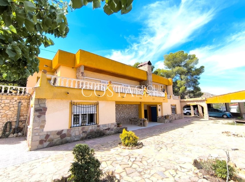 Revente - Villa -
Yecla - Yecla Centro