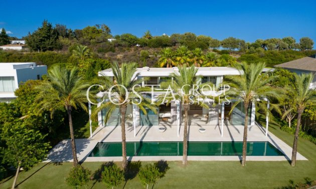 Villa - Neue Gebäude -
            Casares - NB-21482