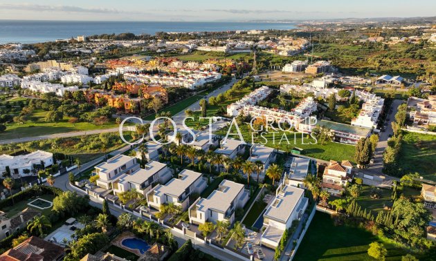 Villa - New Build - Estepona - Estepona