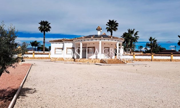 Villa - Resale - Catral - Catral Centro