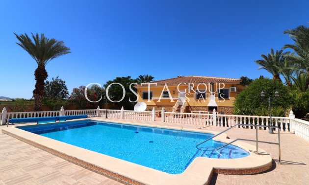 Villa - Resale -
            Catral - RO-28851