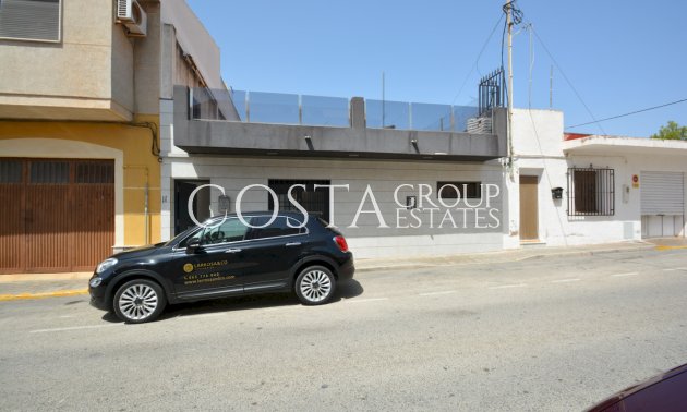 Villa - Resale - Los Montesinos -
                Los Montesinos Centro