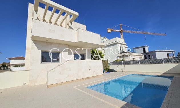 Villa - Resale - Orihuela Costa - La Zenia
