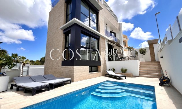Villa - Resale - Orihuela - Villamartin