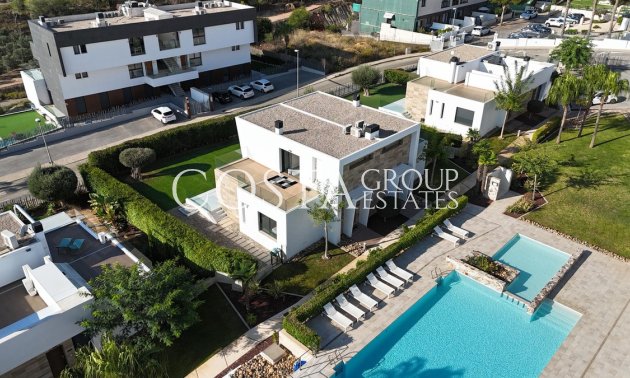 Villa - Resale - Orihuela - Villamartin