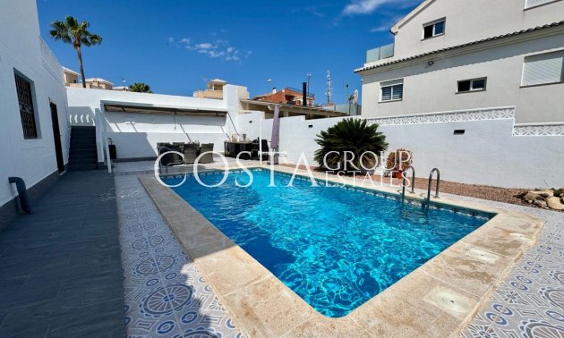 Villa - Resale - Torrevieja - Torrevieja Centro