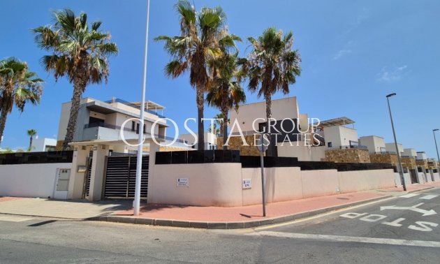 Villa - Resale - Torrevieja - Torrevieja Centro