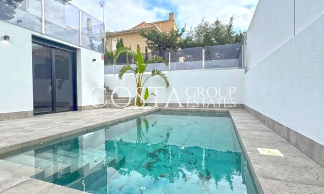 Villa - Resale - Torrevieja - Torrevieja