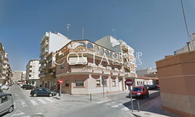 Villa - Revente -
            Guardamar del Segura - RO-25541