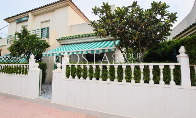 Villa - Revente - Orihuela -
                Punta Prima