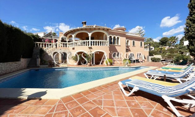 Villa - Wiederverkauf - Benissa - Benissa Centro