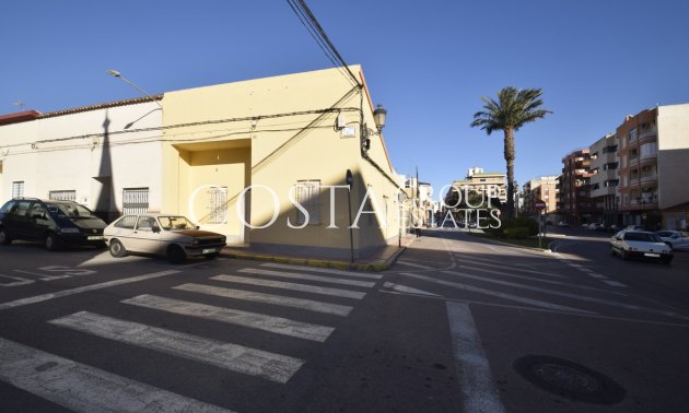 Villa - Wiederverkauf - Guardamar del Segura - Guardamar del Segura Centro