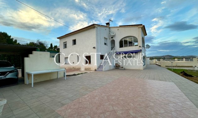 Villa - Wiederverkauf - Novelda - Estación