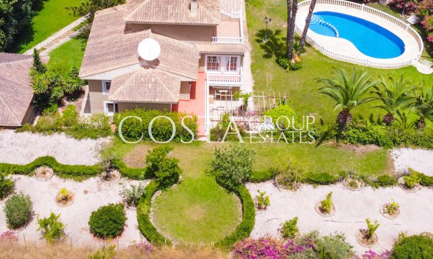 Villa - Wiederverkauf - Orihuela Costa - Villamartin